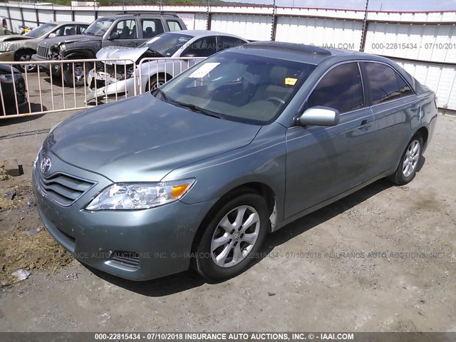 4T4BF3EK5AR077039 - 2010 TOYOTA CAMRY SE/LE/XLE მწვანე ფოტო 2