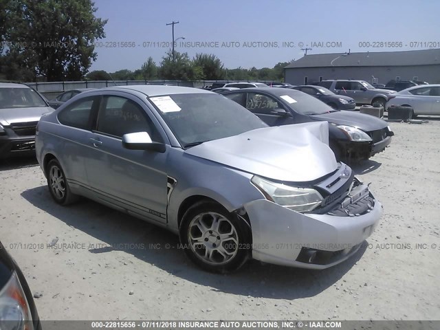 1FAHP33N98W124919 - 2008 FORD FOCUS SE/SEL/SES SILVER photo 1