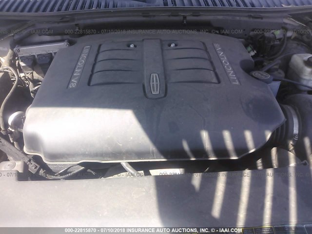 5LMFU28R54LJ05370 - 2004 LINCOLN NAVIGATOR SILVER photo 10