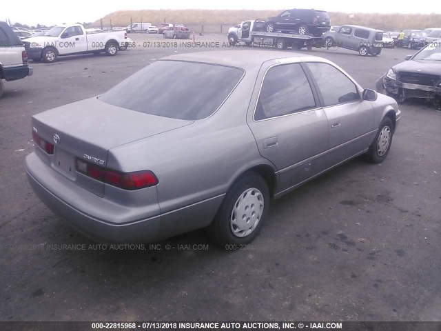 4T1BG22K3VU126704 - 1997 TOYOTA CAMRY CE/LE/XLE თაფლისფერი ფოტო 4