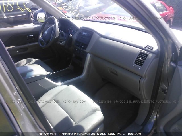 5FNYF18197B027956 - 2007 HONDA PILOT LX GRAY photo 5