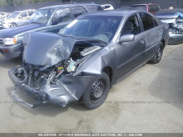 4T1BE32K45U528985 - 2005 TOYOTA CAMRY LE/XLE/SE 灰色 照片 2