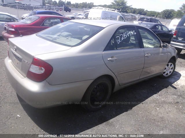 4T1BE32K93U685473 - 2003 TOYOTA CAMRY LE/XLE/SE თაფლისფერი ფოტო 4