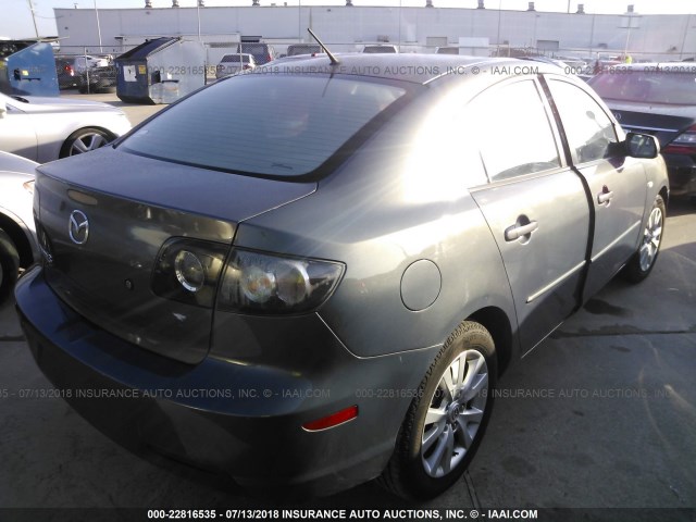 JM1BK32G281867856 - 2008 MAZDA 3 I GRAY photo 4