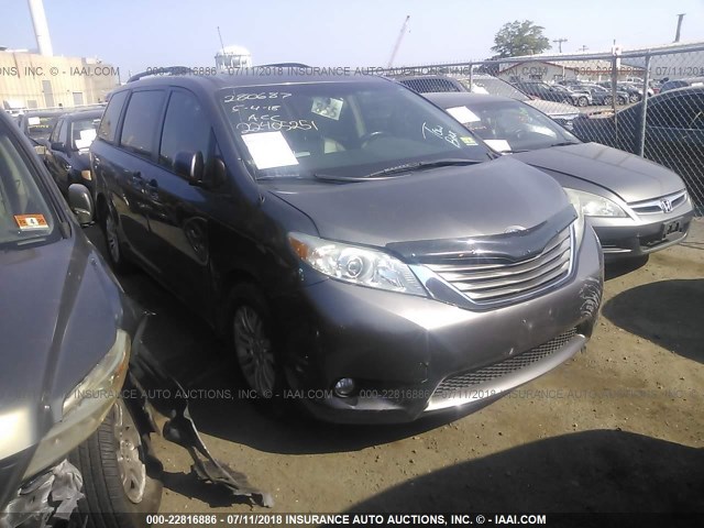 5TDYK3DC5BS130813 - 2011 TOYOTA SIENNA XLE/LIMITED GRAY photo 1