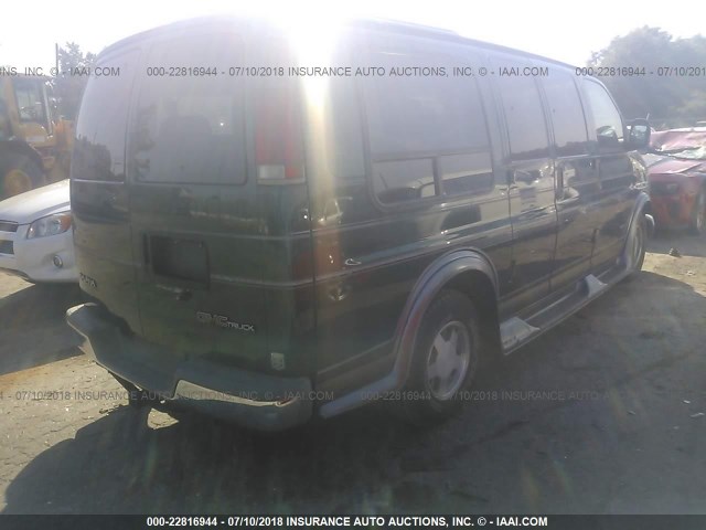 1GDFG15R8V1071687 - 1997 GMC SAVANA RV G1500 GREEN photo 4