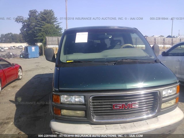 1GDFG15R8V1071687 - 1997 GMC SAVANA RV G1500 GREEN photo 6