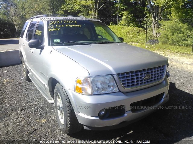 1FMDU75W52ZC93917 - 2002 FORD EXPLORER LIMITED SILVER photo 1