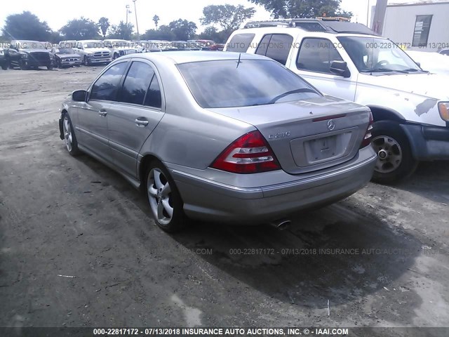 WDBRF52H76A848304 - 2006 MERCEDES-BENZ C GENERATION 2006 230 GRAY photo 3