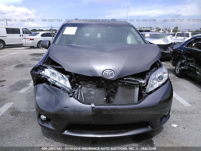 5TDYK3DC7GS707574 - 2016 TOYOTA SIENNA XLE/LIMITED GRAY photo 6