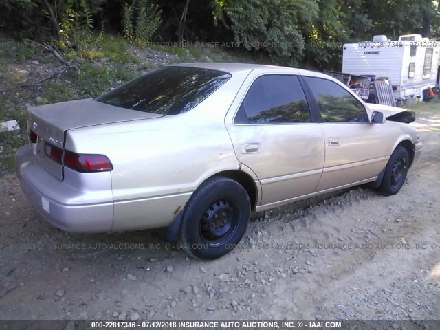 4T1BG22K8XU391511 - 1999 TOYOTA CAMRY CE/LE/XLE TAN photo 4