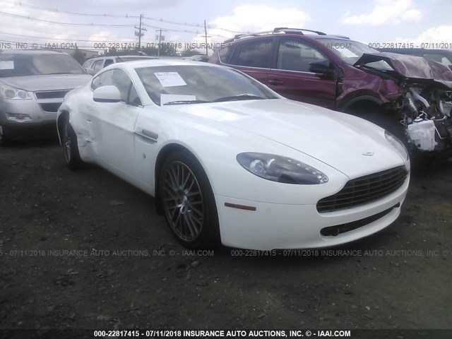 SCFEFBAC8AGC13705 - 2010 ASTON MARTIN V8 VANTAGE WHITE photo 1