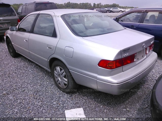 4T1BG22K01U806845 - 2001 TOYOTA CAMRY CE/LE/XLE SILVER photo 3