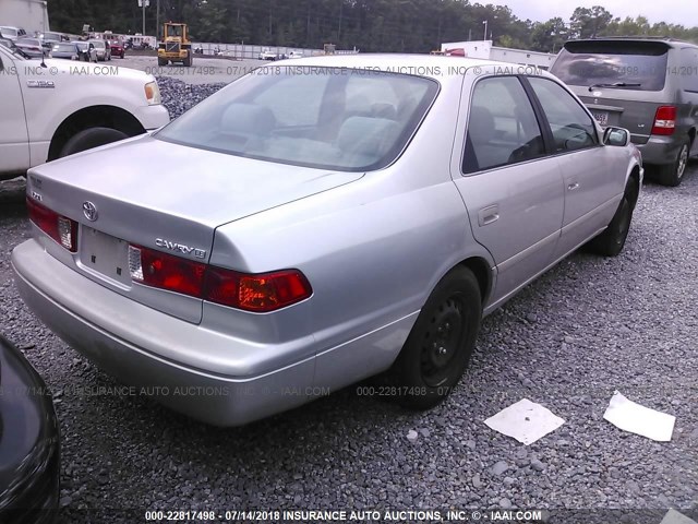 4T1BG22K01U806845 - 2001 TOYOTA CAMRY CE/LE/XLE SILVER photo 4