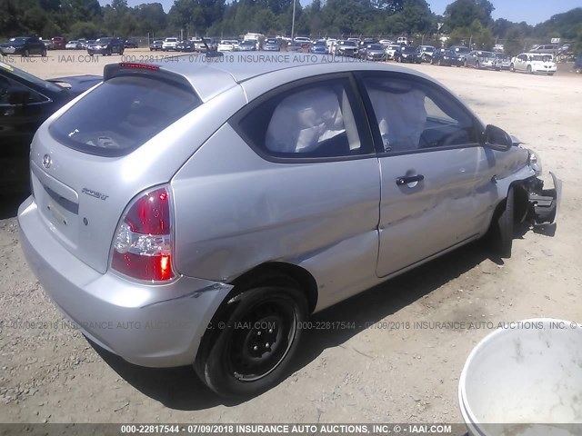 KMHCM36C89U115659 - 2009 HYUNDAI ACCENT GS SILVER photo 4