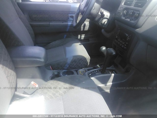 5N1ED28Y01C507962 - 2001 NISSAN XTERRA XE/SE SILVER photo 5