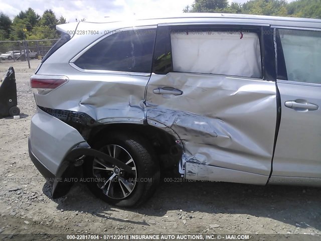 5TDJKRFH0GS263340 - 2016 TOYOTA HIGHLANDER XLE Сріблястий фото 6