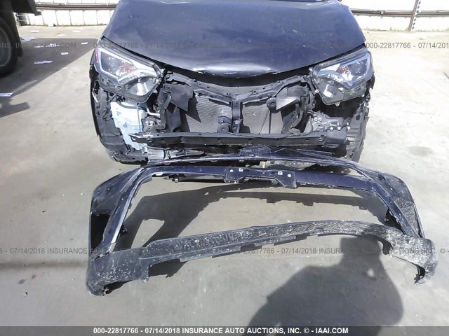 JTMZFREV0GJ079446 - 2016 TOYOTA RAV4 LE GRAY photo 6