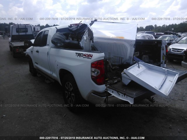 5TFUW5F16GX563391 - 2016 TOYOTA TUNDRA DOUBLE CAB SR/SR5 WHITE photo 3