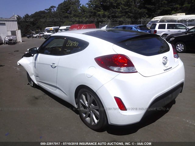 KMHTC6AD1GU264769 - 2016 HYUNDAI VELOSTER WHITE photo 3