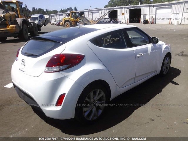 KMHTC6AD1GU264769 - 2016 HYUNDAI VELOSTER WHITE photo 4