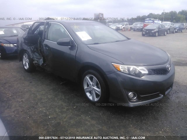 4T1BF1FKXCU094791 - 2012 TOYOTA CAMRY SE/LE/XLE GRAY photo 1