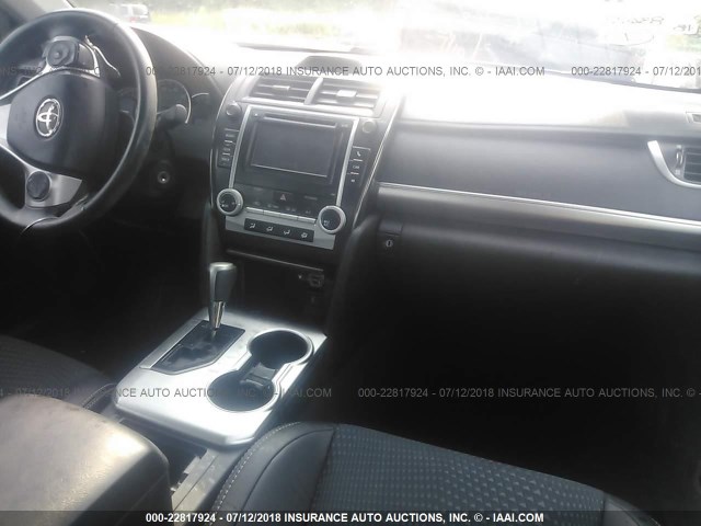 4T1BF1FKXCU094791 - 2012 TOYOTA CAMRY SE/LE/XLE GRAY photo 5