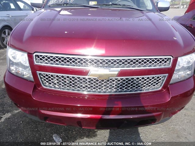 1GNSKKE34BR226498 - 2011 CHEVROLET SUBURBAN K1500 LTZ 红色 照片 6