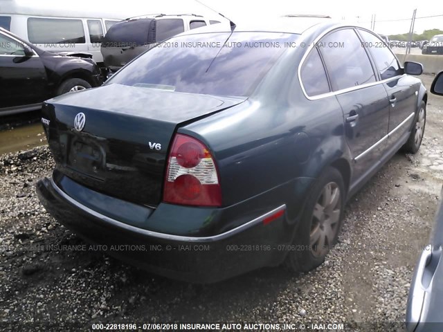 WVWRH63B02P138163 - 2002 VOLKSWAGEN PASSAT GLX GREEN photo 4