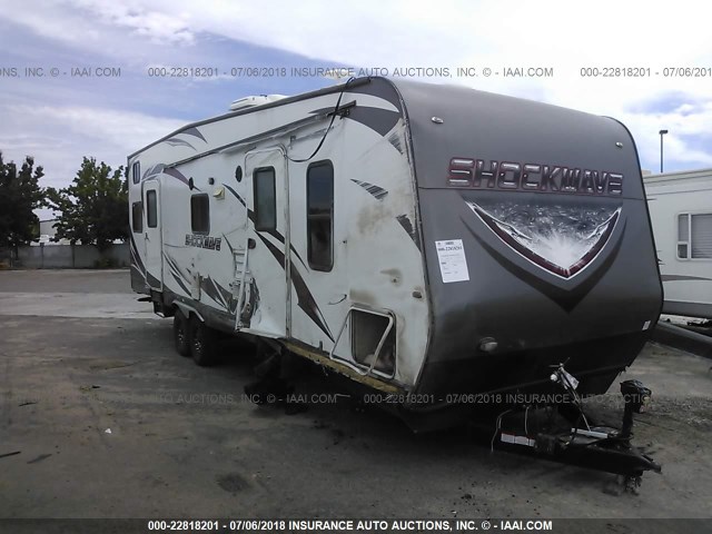 4X4TSHD28GC002759 - 2016 FOREST RIVER SHOCKWAVE  白色 照片 1