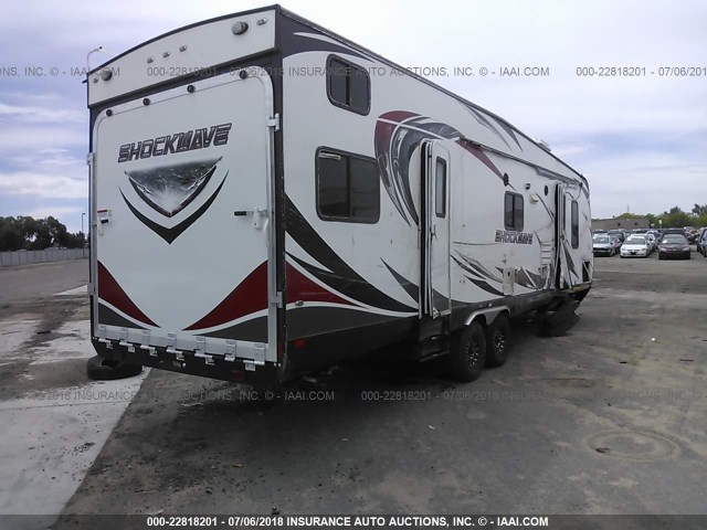 4X4TSHD28GC002759 - 2016 FOREST RIVER SHOCKWAVE  白色 照片 4