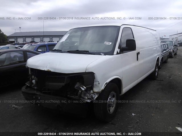 1GCGG29C491130258 - 2009 CHEVROLET EXPRESS G2500  WHITE photo 2