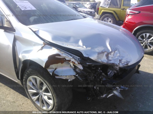 4T1BF1FK5FU476313 - 2015 TOYOTA CAMRY LE/XLE/SE/XSE ვერცხლისფერი ფოტო 6