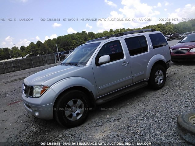 5N1AR18U67C602896 - 2007 NISSAN PATHFINDER LE/SE/XE SILVER photo 2