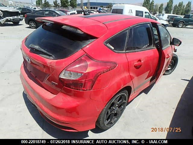 1FADP3L96EL198832 - 2014 FORD FOCUS ST RED photo 4