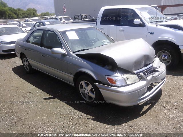 JT2BF28K810307905 - 2001 TOYOTA CAMRY LE/XLE TAN photo 1