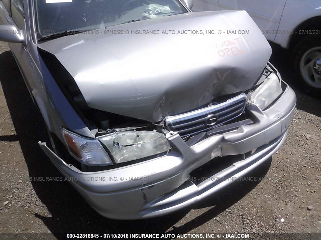 JT2BF28K810307905 - 2001 TOYOTA CAMRY LE/XLE TAN photo 6