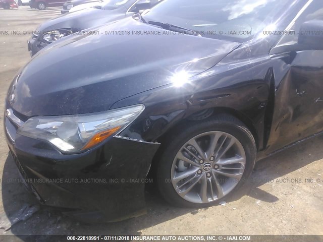 4T1BF1FK3GU164685 - 2016 TOYOTA CAMRY LE/XLE/SE/XSE BLACK photo 6