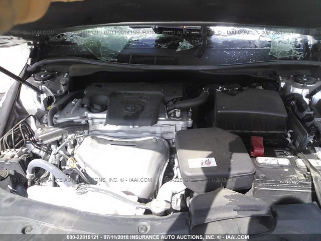 4T1BF1FK8HU450467 - 2017 TOYOTA CAMRY LE/XLE/SE/XSE SILVER photo 10