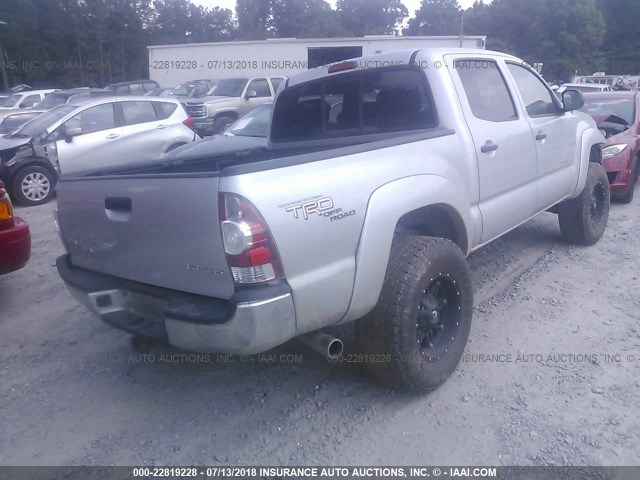 3TMLU42N88M019681 - 2008 TOYOTA TACOMA DOUBLE CAB ვერცხლისფერი ფოტო 4