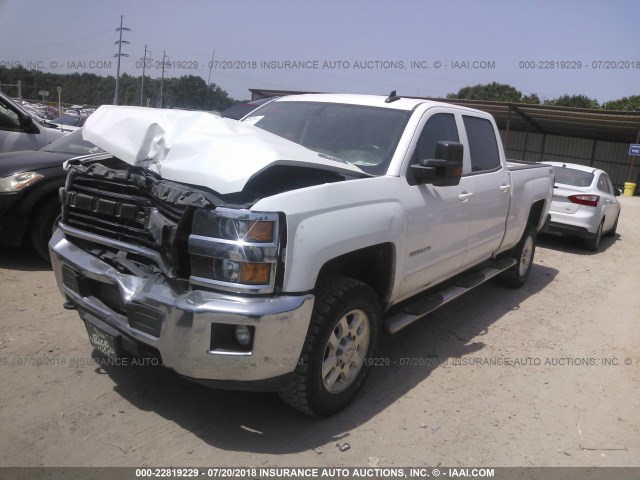 1GC1KVE81FF559895 - 2015 CHEVROLET SILVERADO K2500 HEAVY DUTY LT WHITE photo 2