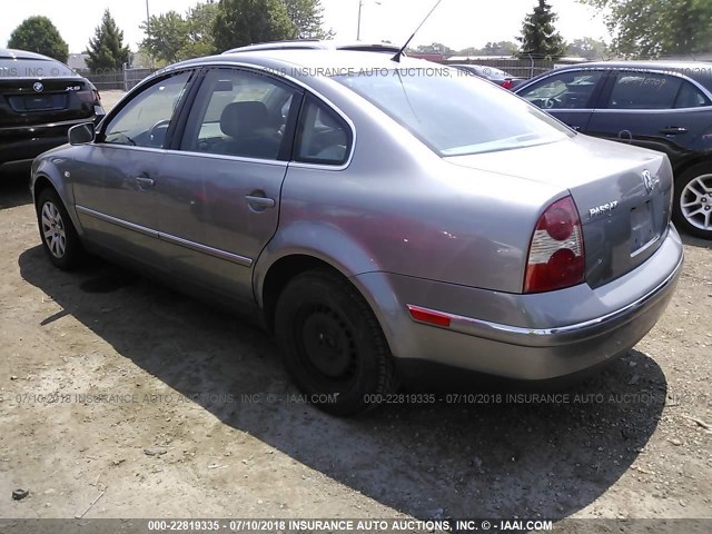 WVWPD63B62P446621 - 2002 VOLKSWAGEN PASSAT GLS GRAY photo 3