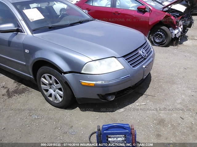 WVWPD63B62P446621 - 2002 VOLKSWAGEN PASSAT GLS GRAY photo 6