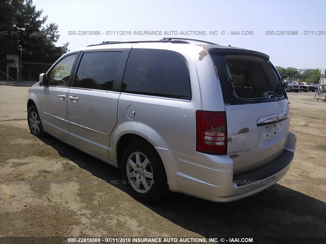 2A4RR5D18AR392742 - 2010 CHRYSLER TOWN & COUNTRY TOURING SILVER photo 3