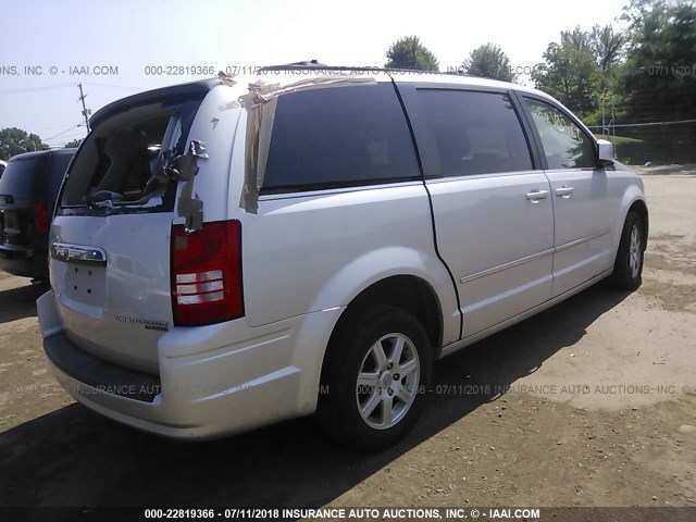 2A4RR5D18AR392742 - 2010 CHRYSLER TOWN & COUNTRY TOURING SILVER photo 4