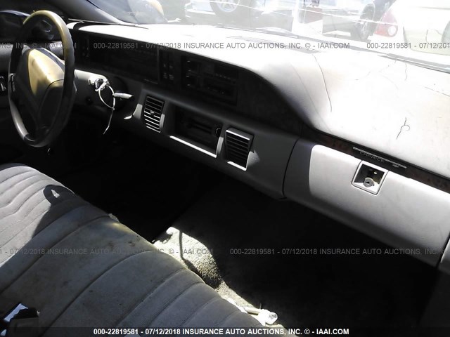 1G1BL53E0NW112699 - 1992 CHEVROLET CAPRICE SILVER photo 5