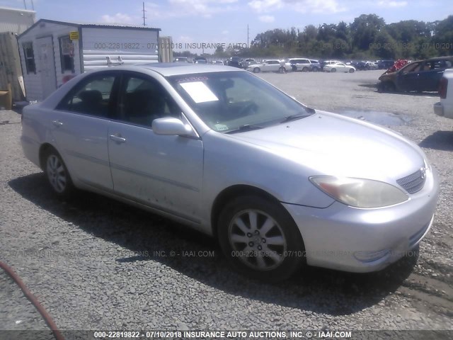 4T1BF30K92U026534 - 2002 TOYOTA CAMRY LE/XLE/SE 银色 照片 1