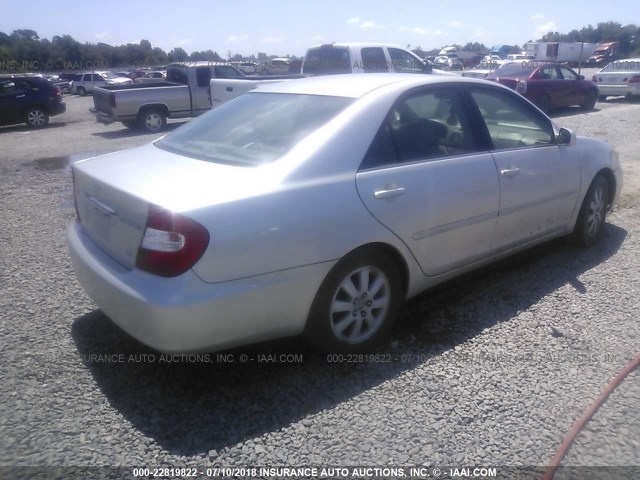 4T1BF30K92U026534 - 2002 TOYOTA CAMRY LE/XLE/SE 银色 照片 4