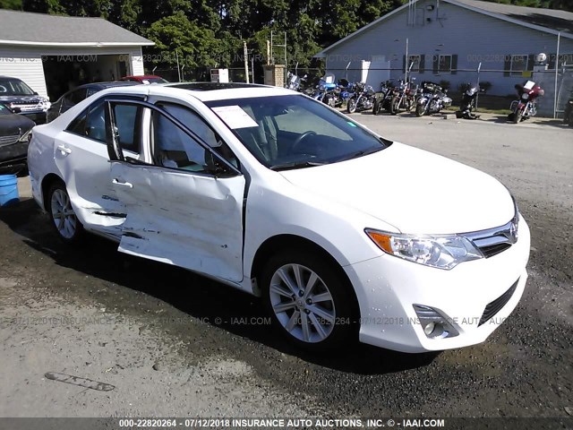 4T1BF1FK5CU608000 - 2012 TOYOTA CAMRY SE/LE/XLE WHITE photo 1