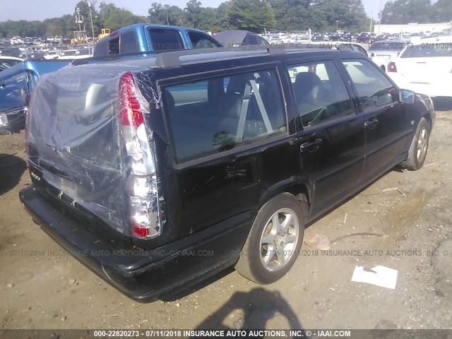 YV1LW61J0Y2733651 - 2000 VOLVO V70 SE BLACK photo 4